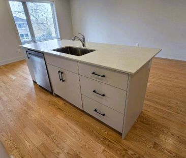 For Lease - 1252 Trenton Avenue Unit# B, Carlington - Central Park,... - Photo 3