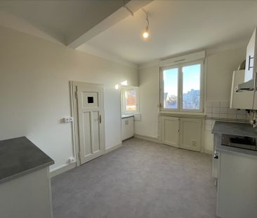 Location Appartement 3 pièces 79m² - Photo 4