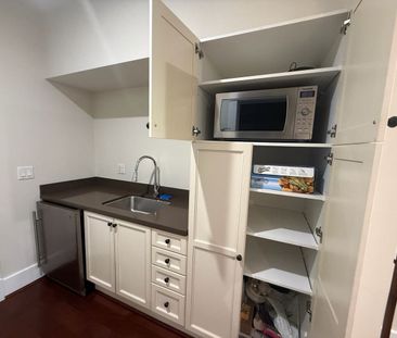 6290 Eagles Drive apartment — Vancouver, BC (1-Bedroom) - 1 Bedroom - Photo 1