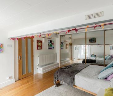 A beautifully three-bedroom waterfront townhouse in the heart of Br... - Photo 6