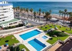 For rent MID SEASON from 01/09/2024 - 30/06/2025 studio on 1st line of beach in Benalmadena.-