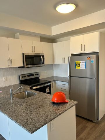 For Lease - 103 Roger Street Unit# 303, Waterloo, Ontario - Photo 2