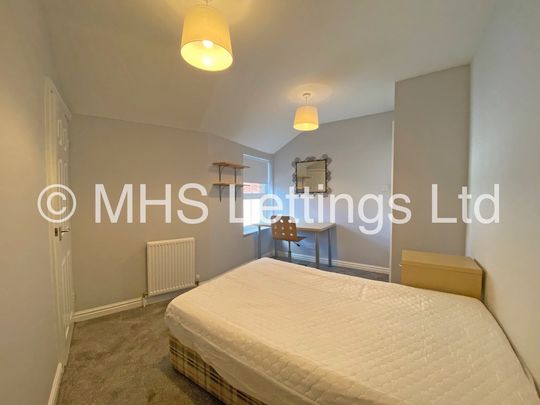 4 Bedroom End Terraced House for rent in Granby Street - Photo 1