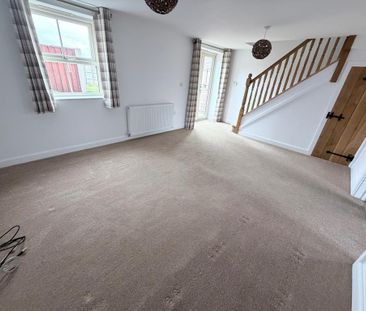 3 bedroom semi-detached house to rent - Photo 2