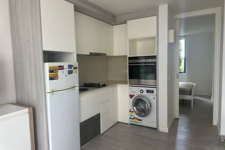 South Yarra's modern retreat - Photo 3