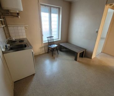 Location Appartement 2 pièces 38m² MAUBEUGE 59600 - Photo 4