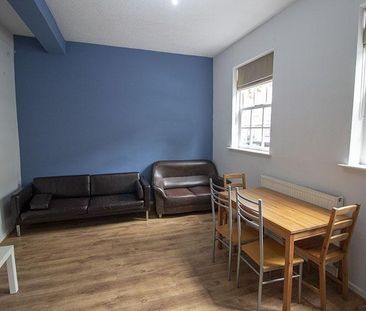 6 bedroom townhouse to rent - Photo 4