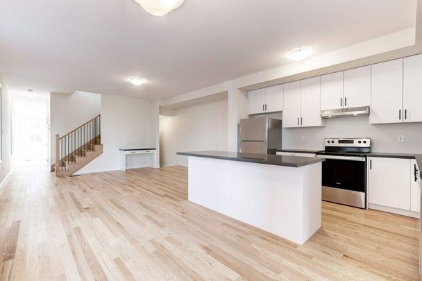 For Lease - 1394 Almonte Drive, Burlington, Ontario - Photo 1