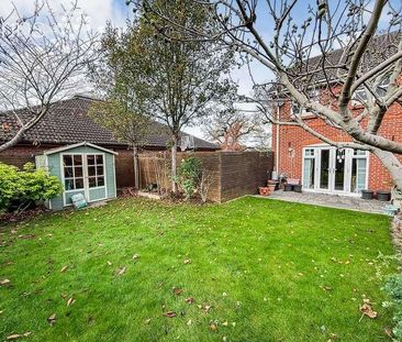 Mitford Court, Mitford Close Three Mile Cross, Reading, RG7 - Photo 6