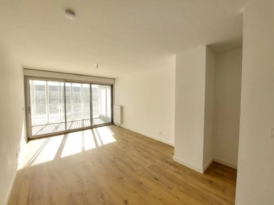 location Appartement T2 DE 42.31m² À FLEURY LES AUBRAIS - Photo 1