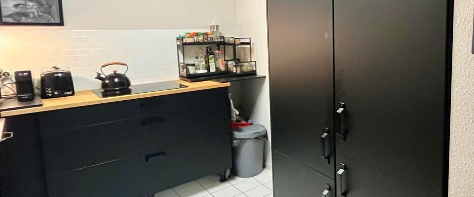 2 Raum Wohnung, Duplex- Tiefgarage, Balkon im Grünen, Küche - Foto 1