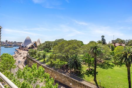 72/5 Macquarie Street, Sydney NSW 2000 - Apartment For Rent | Domain - Photo 2