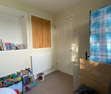 Roughmoor Crescent, Taunton, Somerset - Photo 6