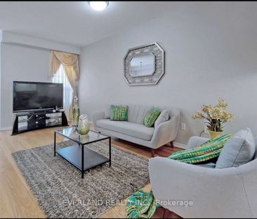 For Lease - 806 Castlemore Avenue, Markham, Ontario - Photo 2