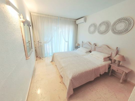 Detached Villa in Las Brisas - Photo 1