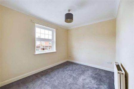 Worting Road, Basingstoke, Hampshire, RG22 - Photo 2