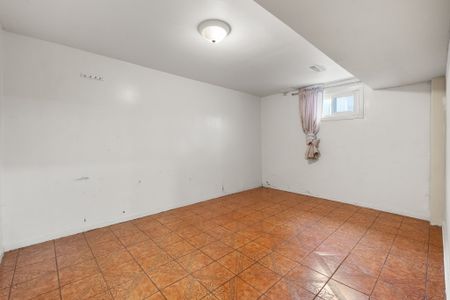 For Lease - 84 Goldsboro Road, Toronto, Ontario - Photo 2