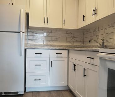 Baraster Place Apartments - Photo 1