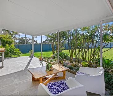 Spacious Coastal Home in a Prime Central Location!! - Photo 1