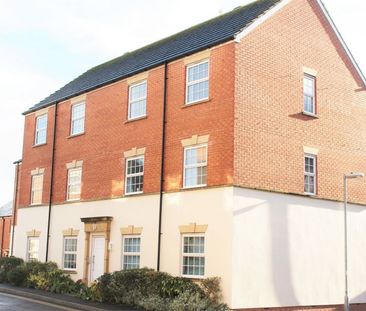 Gatehouse Court, Taunton - Photo 4