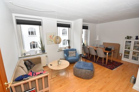 Charmerende lejlighed med opdateret interiør i Aalborgs hjerte - Foto 3