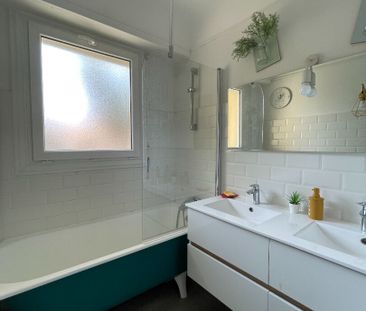 Location Appartement 3 pièces 67m² - Photo 5