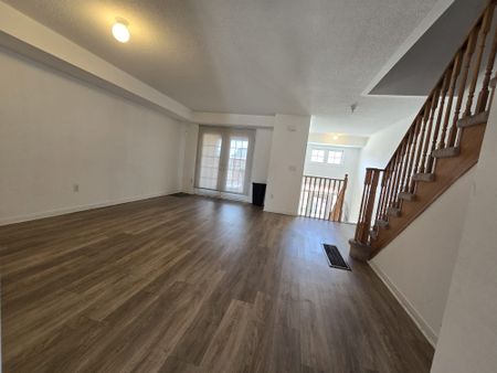 For Lease - 43 Seachart Place, Brampton, Ontario - Photo 4