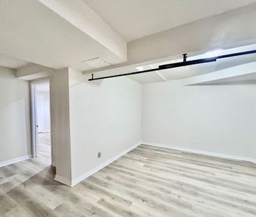 For Lease - 961 Stargazer Drive Unit# Bsmt, Mississauga, Ontario - Photo 2