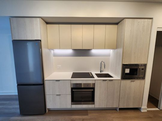 For Lease - 86 Dundas Street Unit# 407, Mississauga, Ontario - Photo 1