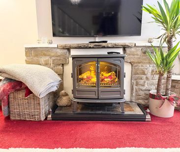 3 bedroom semi-detached house to rent - Photo 2