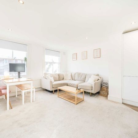 St. James Terrace, SW12 8HJ, London - Photo 4