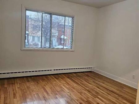 5809 Av. Coolbrook - Photo 4