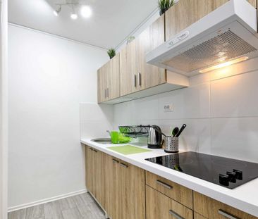 Warszawa, Śródmieście, Miła - Zdjęcie 3