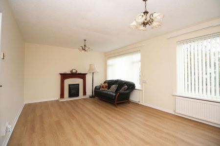 4 bedroom detached house to rent - Photo 2
