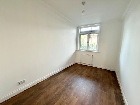 3 bedroom flat to rent - Photo 1
