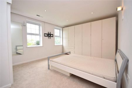 4 bedroom detached house to rent - Photo 5