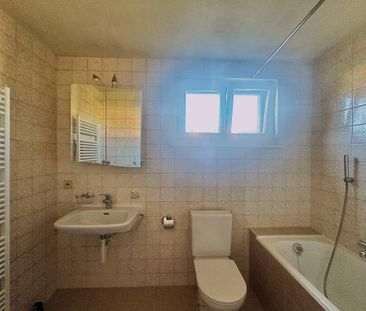 Charming house for rent in Chéserex - Photo 2