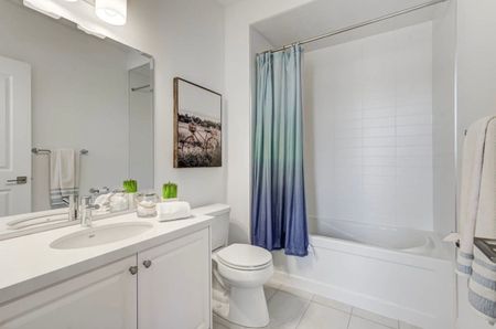 For Lease - 4157 Hillsborough Crescent, Oakville, Ontario - Photo 2