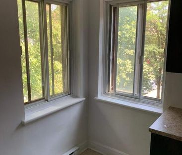 2 CH - 1 SDB - Montréal - $1,335 /mo - Photo 3