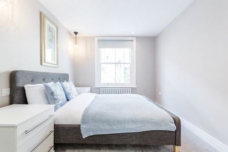 2 Bed Flat, North Kensington, W12 - Photo 4