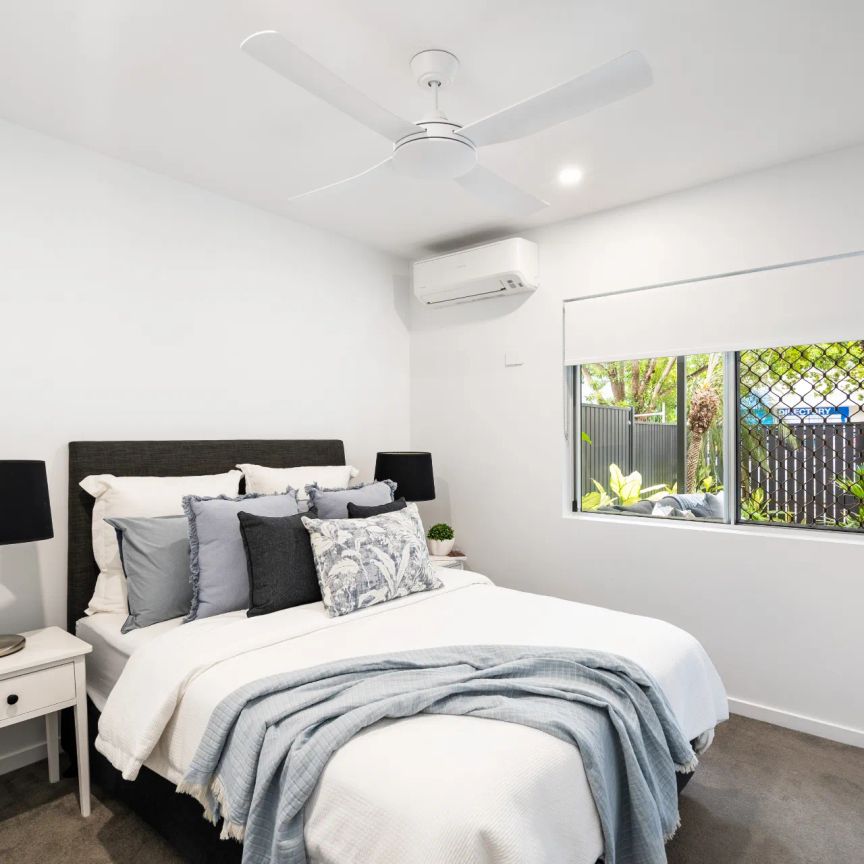 Unfurnished modern apartment - Photo 1