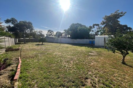 3 Bedroom Home! - Photo 3