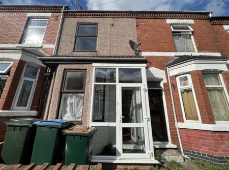 4 Bed Terraced House For Rent - Photo 4