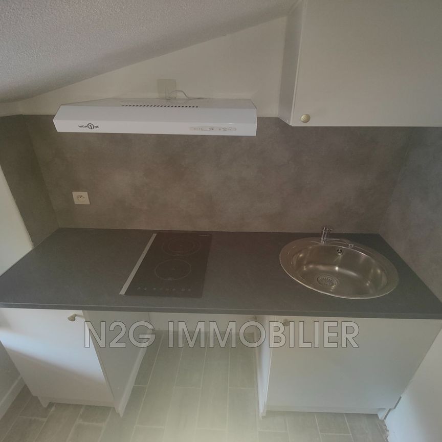Location Appartement 1 pièce 16m² GRASSE 06130 - Photo 1