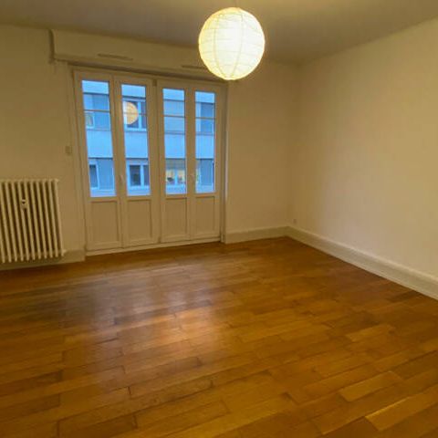 A LOUER - GRAND 2 PIECES AVEC BALCONS - STRASBOURG CENTRE - Photo 1