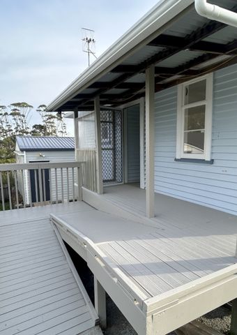 Peaceful Coastal Living with Gorgeous Harbour Views - Photo 5