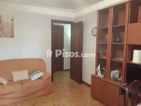 Piso en alquiler en Carmelitas - Foto 2