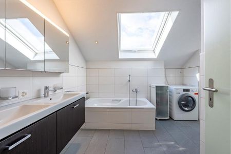 Heimelige und ruhige 3 Zimmer-Wohnung in einem Einfamilienhaus - Photo 4