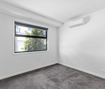 Modern Living in a Prime Wollert Location - Photo 3