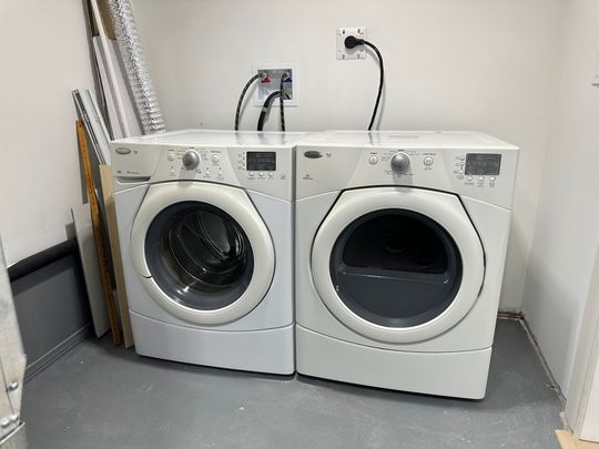 For Lease - 38 Cartier Crescent Unit# Bachelor, Richmond Hill, Ontario - Photo 1